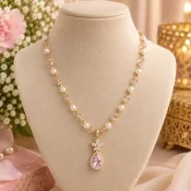 Elegant gold necklace by Rekvista Accessories